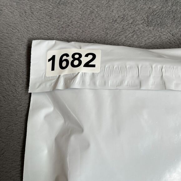 Lululemon Athletica Yoga Black Capri Back Pocket Legging Pant Women's Size 6 - Picture 8 of 8